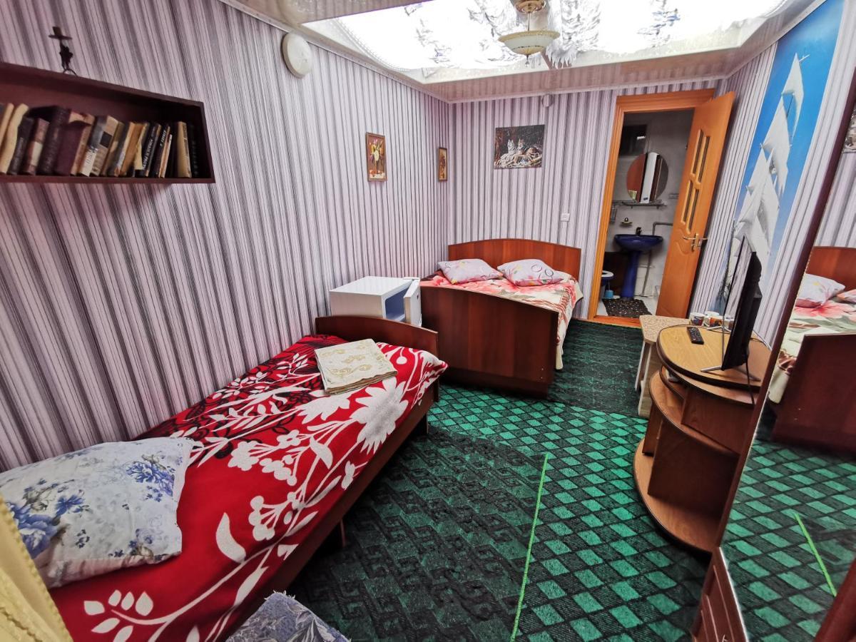 Petrovskaya Pristan 2 Hotell Tsjolpon-Ata Eksteriør bilde