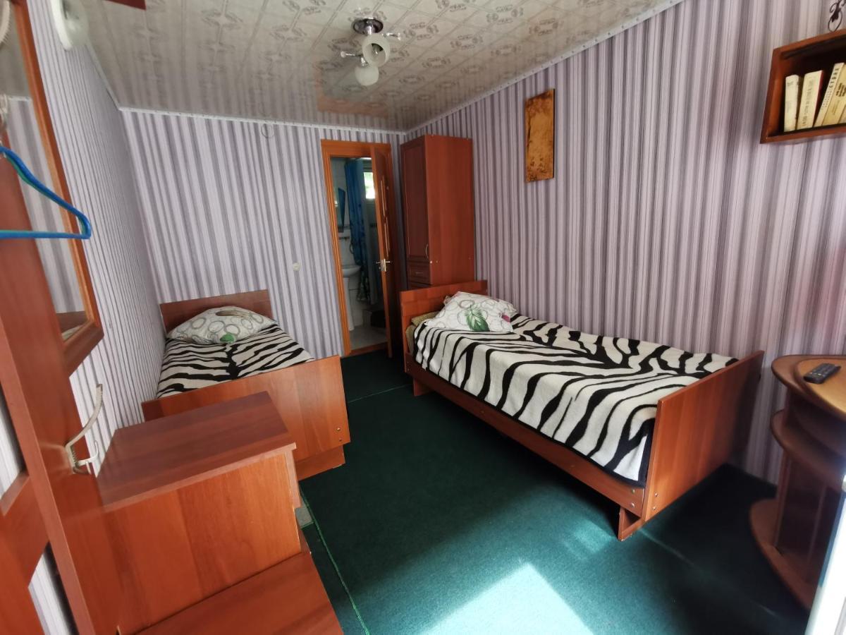 Petrovskaya Pristan 2 Hotell Tsjolpon-Ata Eksteriør bilde